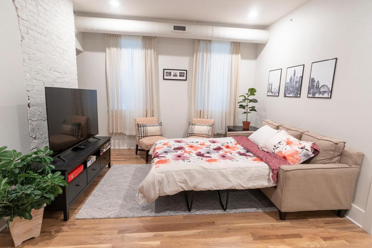 Spacious 2 Bed 2 Bath Downtown Otr Condo Minutes Walk To The Reds Bengals Stadium & More! Cincinnati Dış mekan fotoğraf