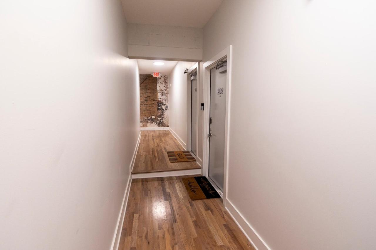 Spacious 2 Bed 2 Bath Downtown Otr Condo Minutes Walk To The Reds Bengals Stadium & More! Cincinnati Dış mekan fotoğraf
