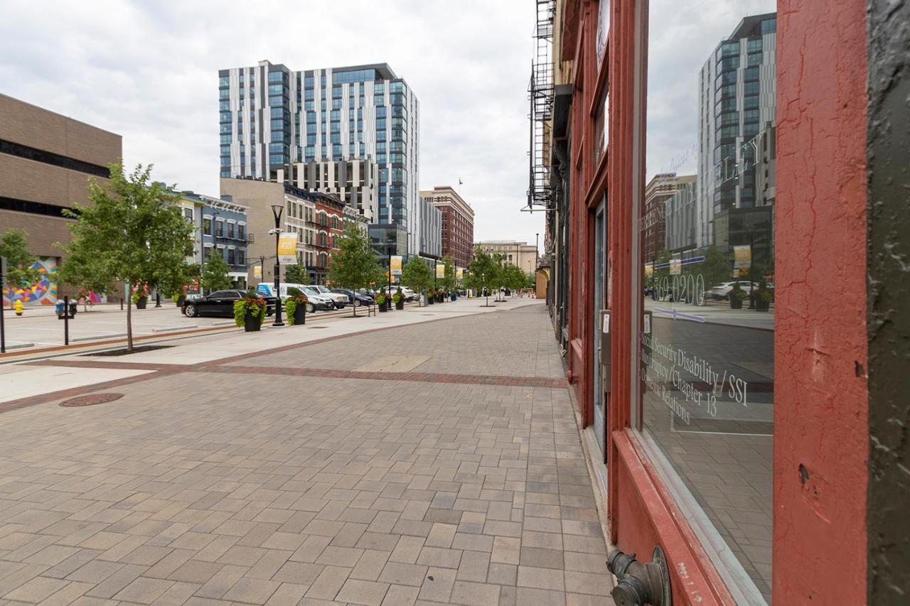 Spacious 2 Bed 2 Bath Downtown Otr Condo Minutes Walk To The Reds Bengals Stadium & More! Cincinnati Dış mekan fotoğraf